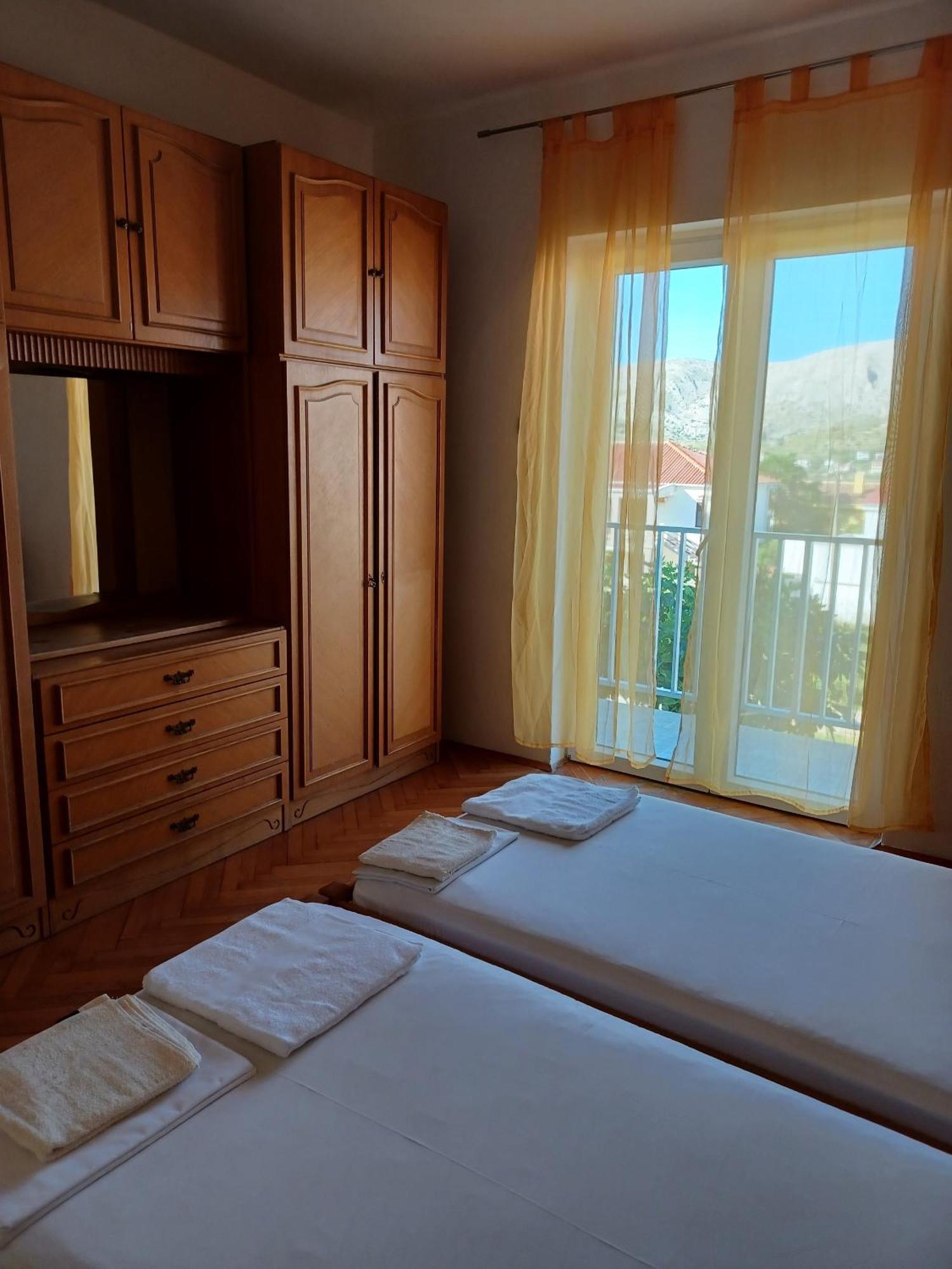 Apartments With A Parking Space Pag - 6325 Pag Town Zimmer foto